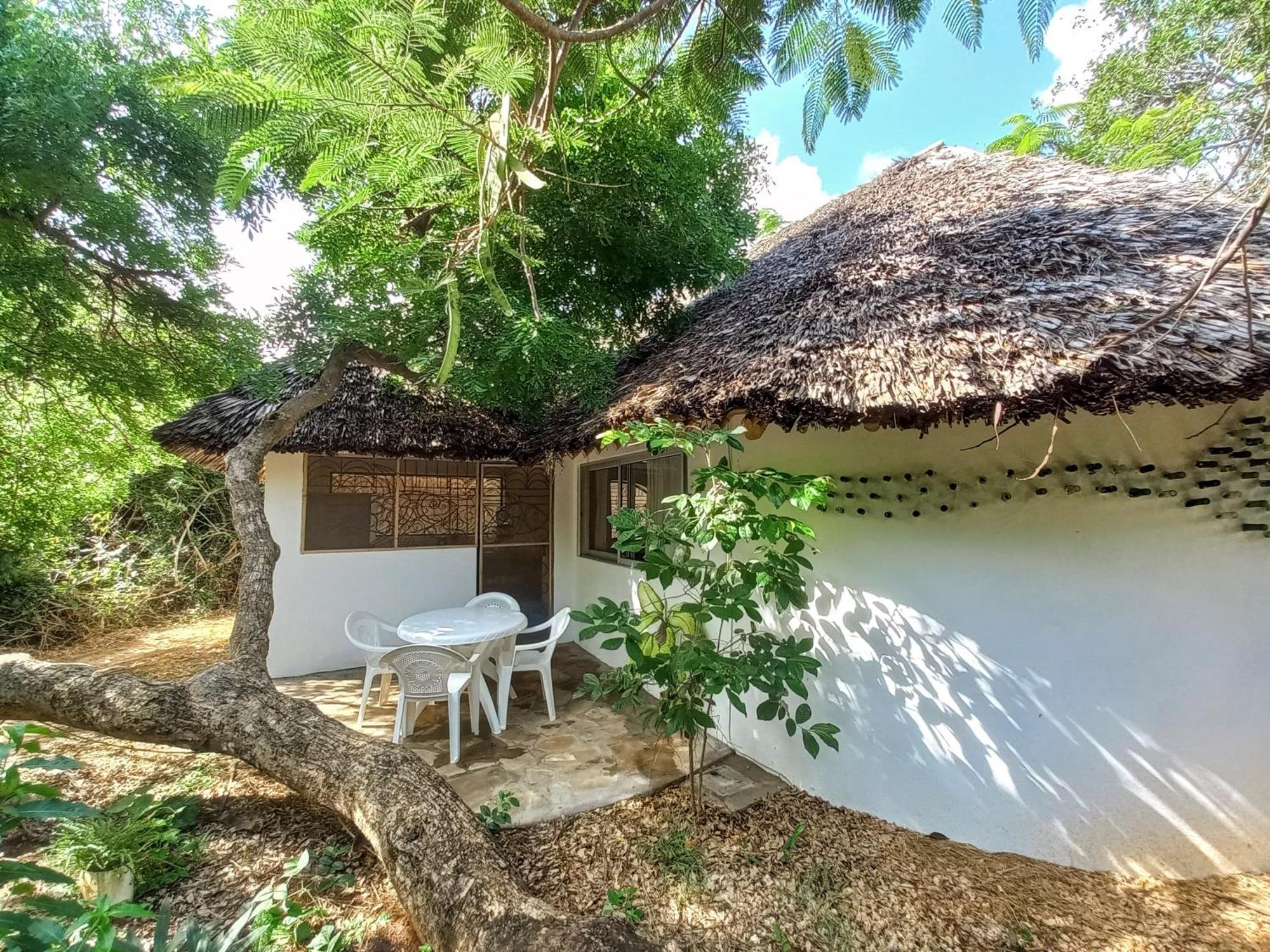 Watamu Beach Cottages Exterior foto